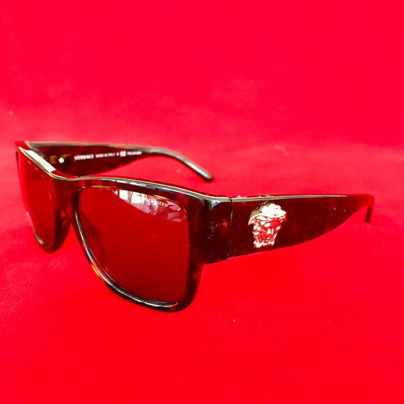 Versace Men's Tortoise Shell Polarized Sunglasses - Picture 2 of 8